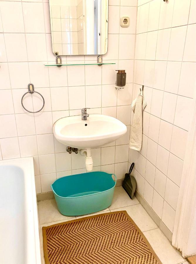 Boutique Design Studio At The City Center Apartment *
