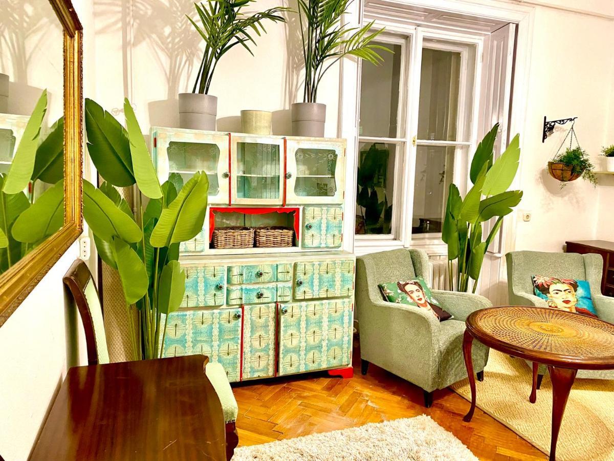 Boutique Design Studio At The City Center Apartamento *